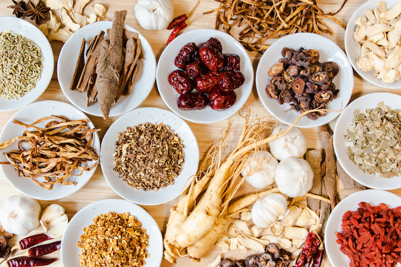 様々な漢方の原料